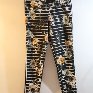 HUE patterned work pants